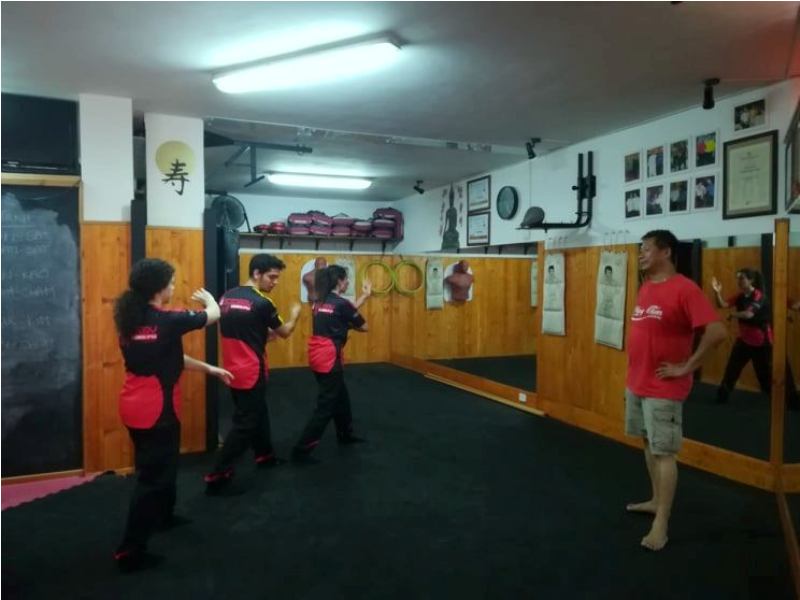 Kung Fu Academy di Sifu Mezzone Caserta Seminario di Weng Chun Tang Yik con GM Sunny So in Italia presso la scuola di arti marziali di wing chun e kung fu a Caserta (2)